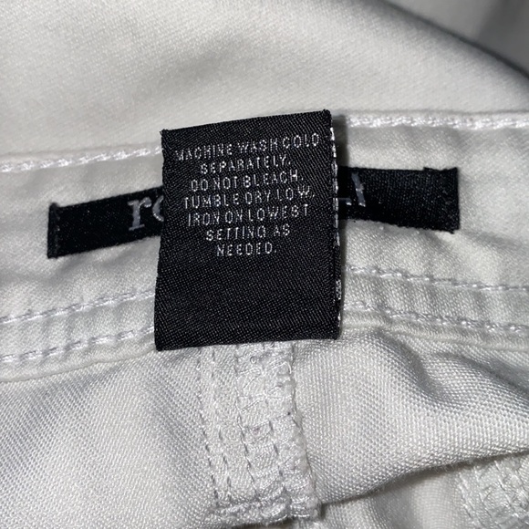 Roz & Ali Plus Size Jean Capris - Picture 8 of 9